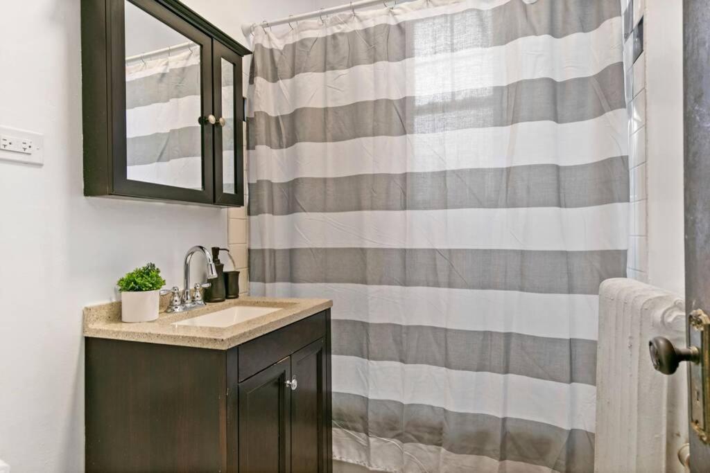Well-Furnished 1Br Apt In Popular Spot - Belmont J3 Chicago Esterno foto
