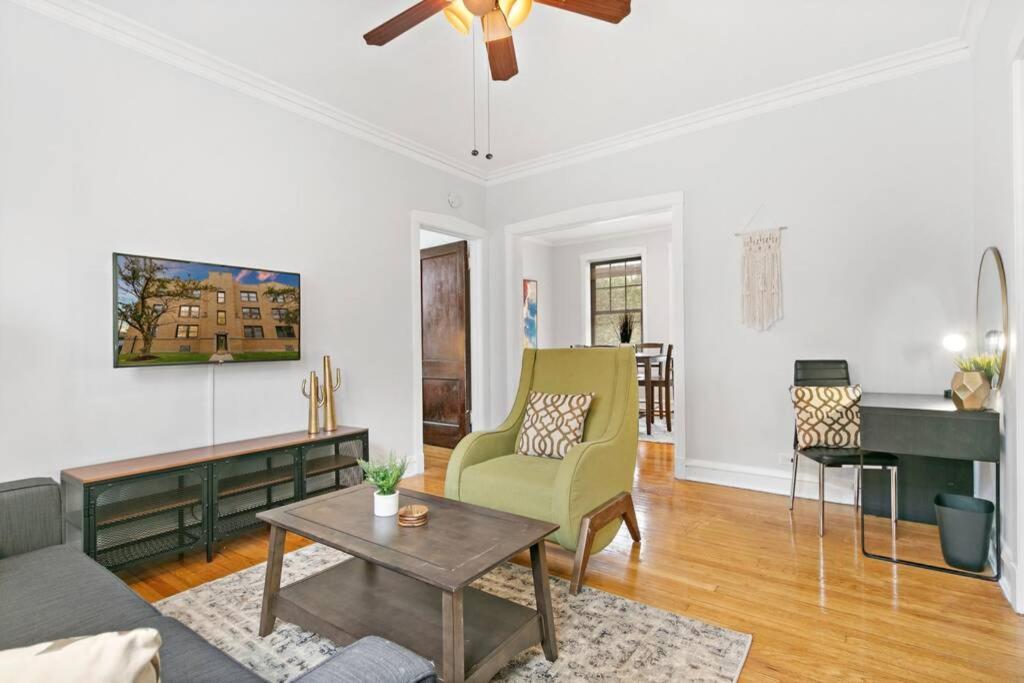 Well-Furnished 1Br Apt In Popular Spot - Belmont J3 Chicago Esterno foto